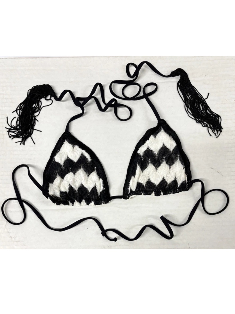 MISSONI MARE BLACK AND WHITE TRIANGLE BIKINI TOP WITH TASSELS CHEVRON DESIGN